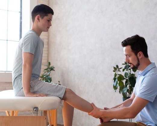 trusted-home-clinic-based-physiotherapy-care-in-delhi