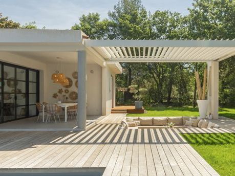 pergolas-elegant-outdoor-shade-living-spaces