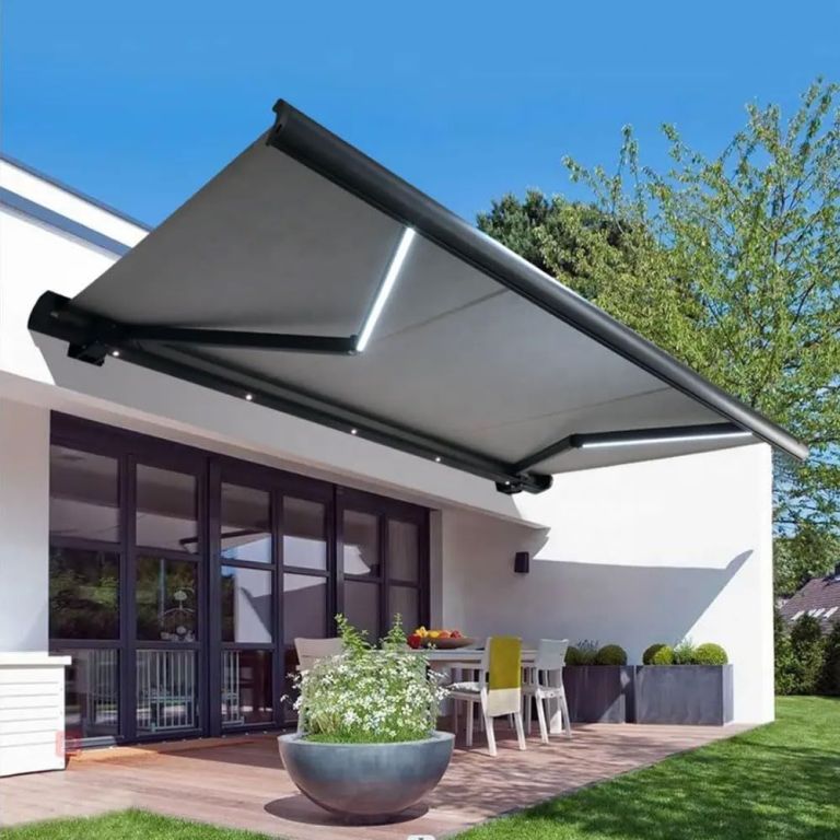 awnings-smart-shade-weather-protection-solutions-big-0