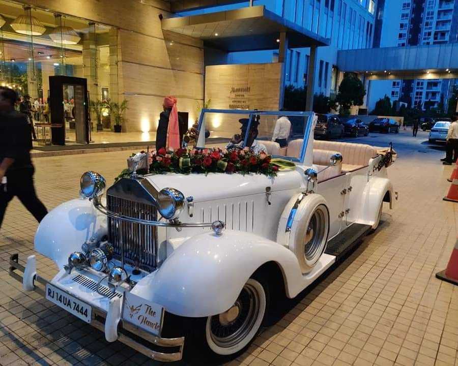 vintage-car-rental-in-jaipur-for-special-events