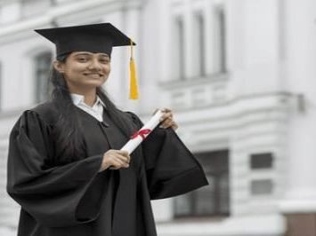 achieve-success-with-an-undergraduate-scholarship-now