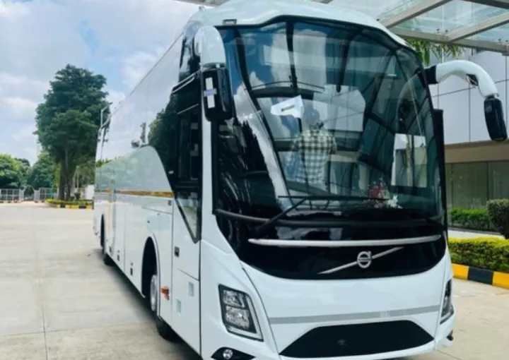 affordable-volvo-bus-hire-in-jaipur-for-tours-events-big-0
