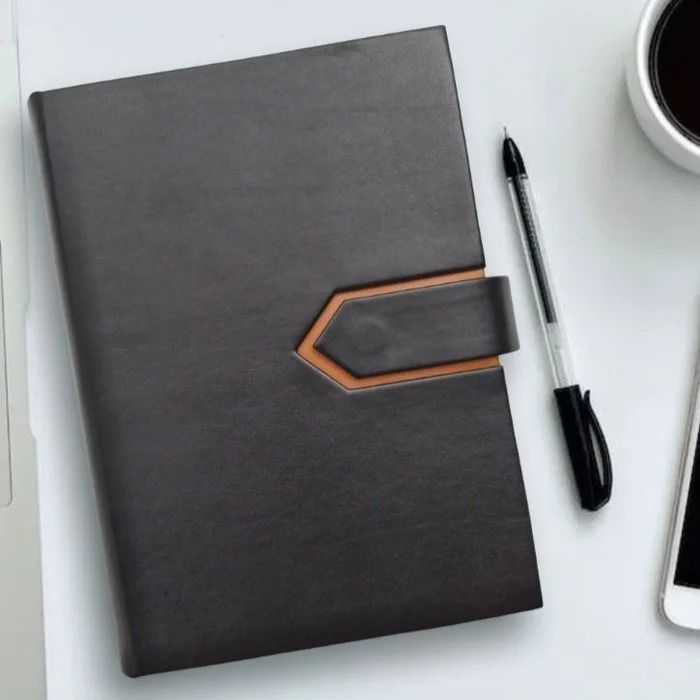 personalised-leather-diary-with-closure-big-0
