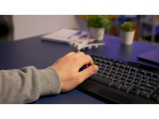fast-finger-typing-test-measure-speed-improve-accuracy-small-0