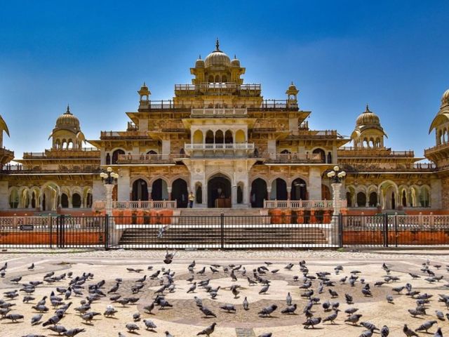 delhi-to-jaipur-tempo-traveller