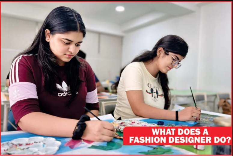 what-does-a-fashion-designer-do-big-0