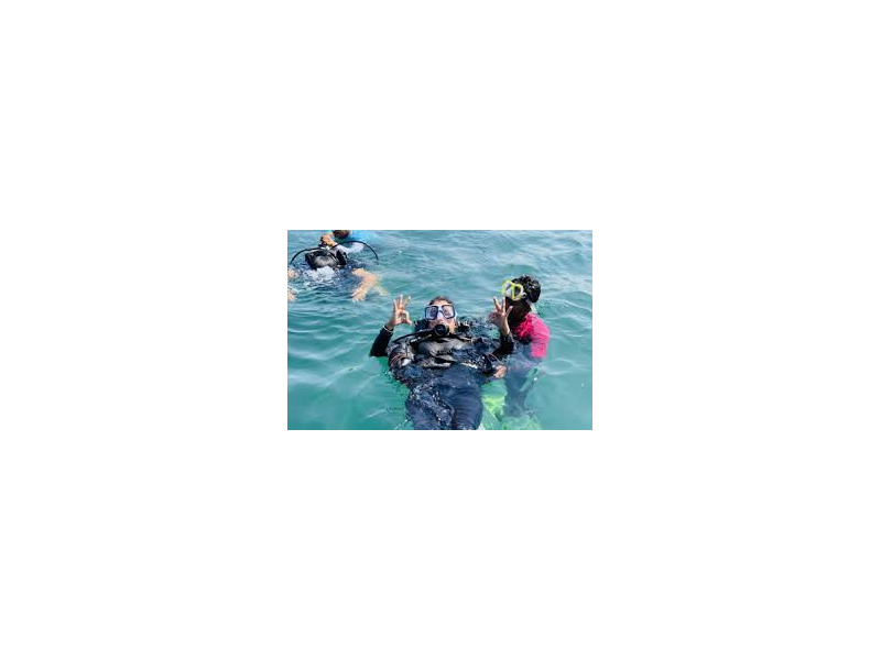experience-scuba-diving-in-malvan-small-0