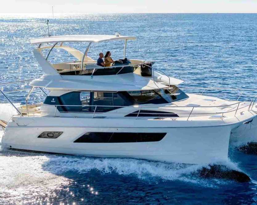 book-a-private-boat-in-mumbai-for-exclusive-sea-experiences