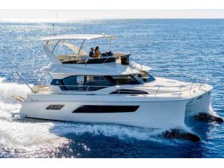 book-a-private-boat-in-mumbai-for-exclusive-sea-experiences-small-0