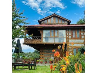 luxury-mountain-stay-in-kullu-valley-with-boutique-comfort-small-0