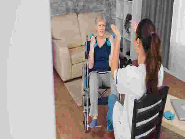 pain-clinic-in-kolkata-for-specialized-paralysis-recovery