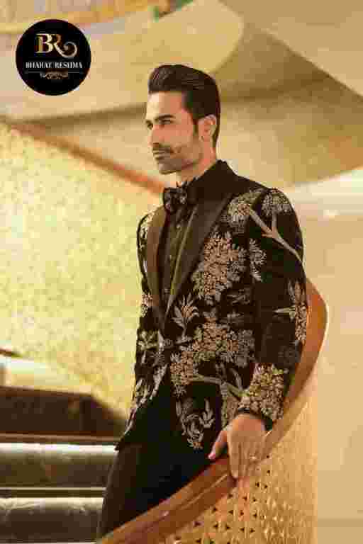 luxury-tuxedos-for-men-by-bharat-reshma-big-0