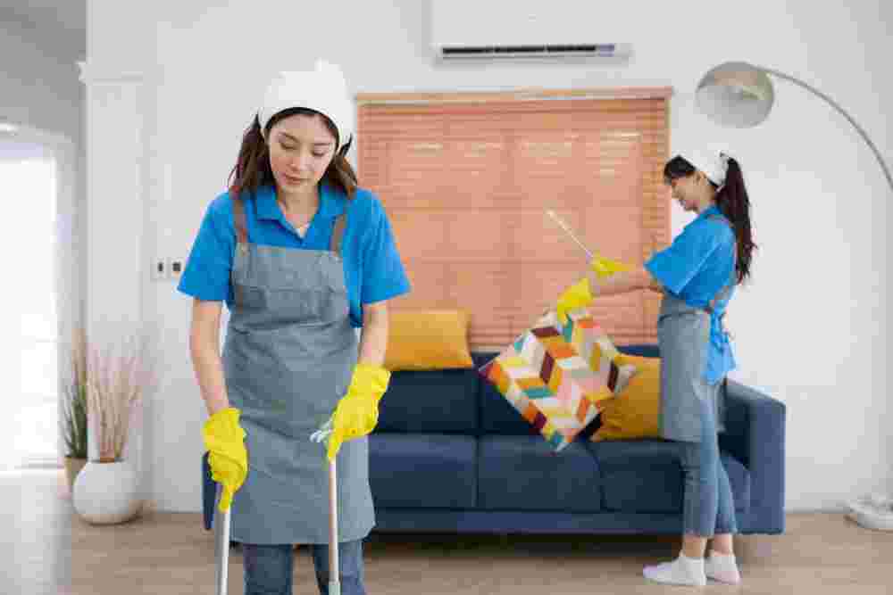 premium-housekeeping-services-with-expert-staff-big-0