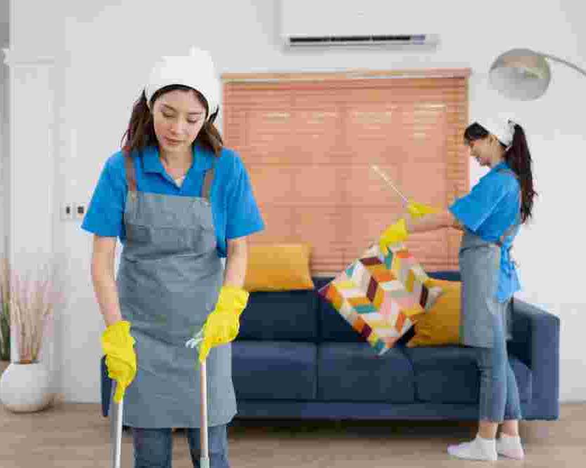 premium-housekeeping-services-with-expert-staff