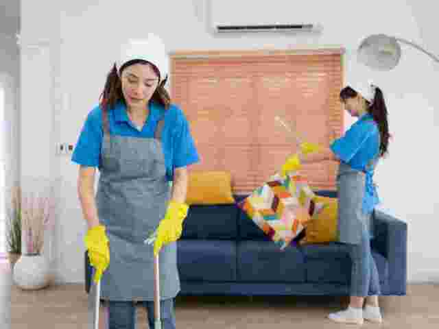 premium-housekeeping-services-with-expert-staff