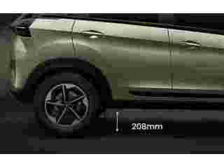tata-nexon-review-specifications-latest-price-details-small-1