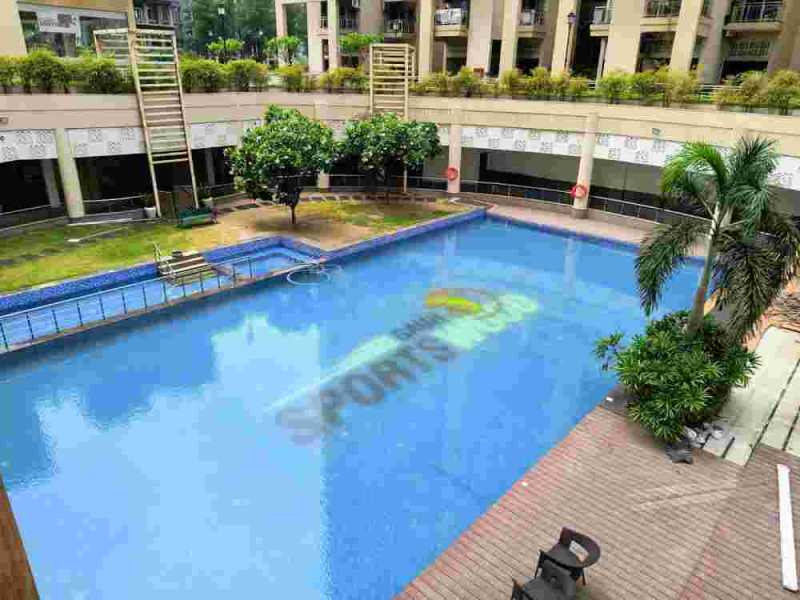 swimming-pool-manufacturer-small-0