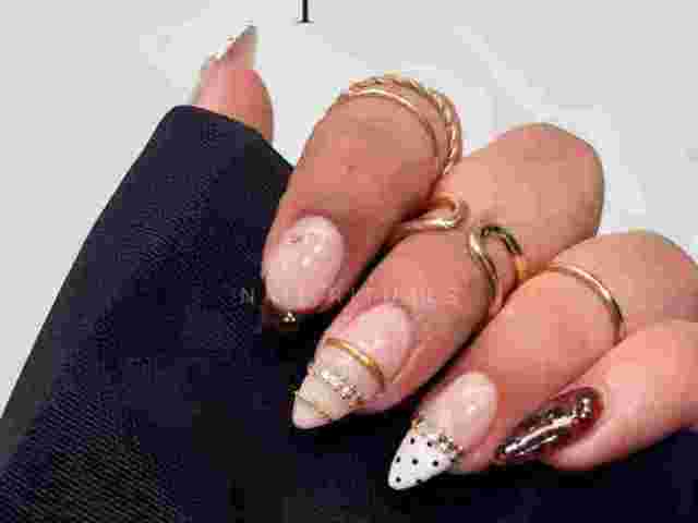 best-nail-art-studio-in-raj-nagar-for-creative-nail-designs