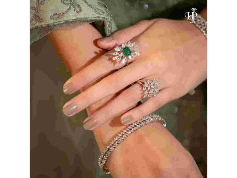 diamond-ring-for-women-small-0