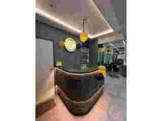 stepup-unisex-salon-small-0