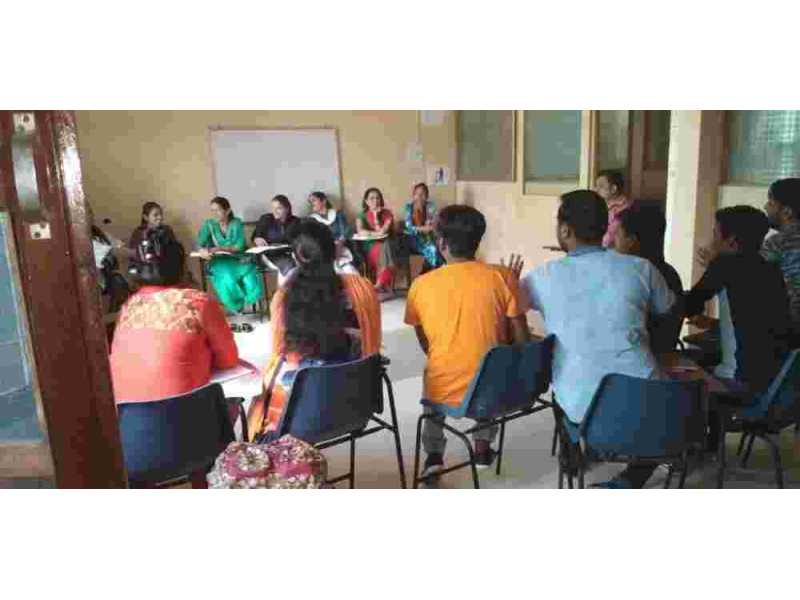 build-skills-gain-experience-and-start-a-rewarding-career-small-0