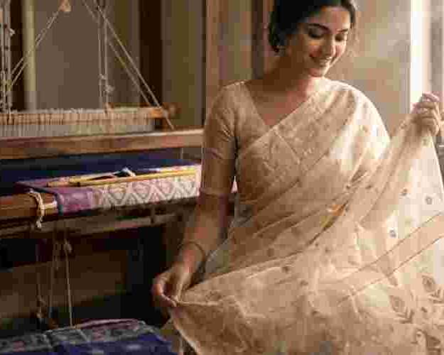 quality-katha-stitch-saree-supplier-services
