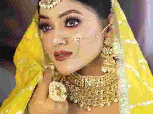 professional-makeup-academy-in-ambala-for-beauty-careers
