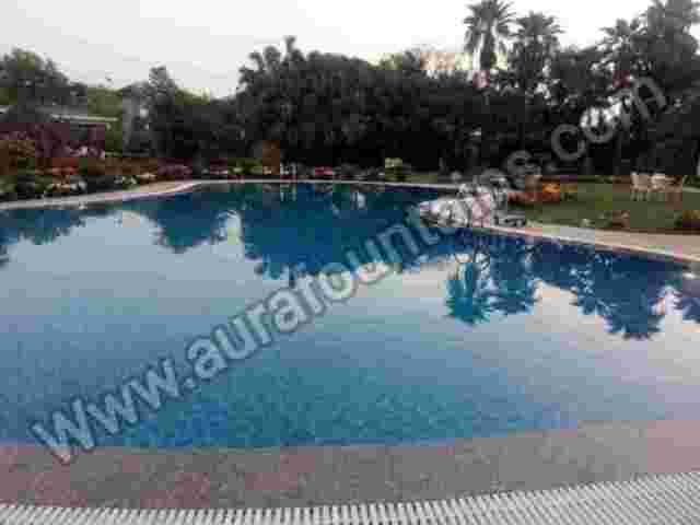 swimming-pool-construction