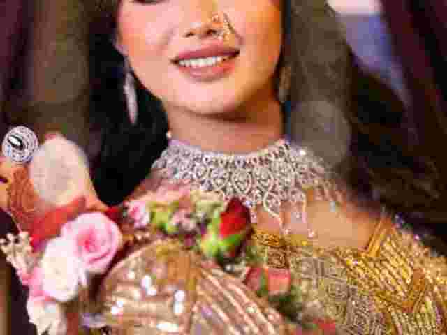 enhance-your-beauty-with-expert-makeup-professionals