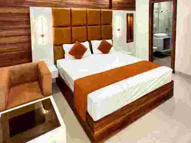 looking-for-the-best-hotel-in-karol-bagh-book-jeyan-inn-today