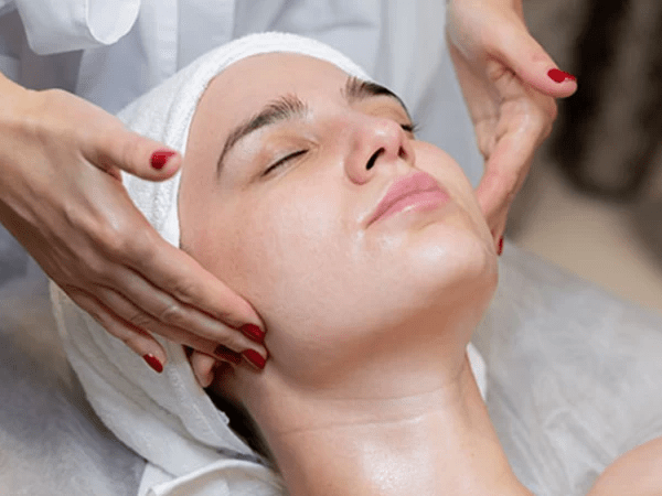 professional-esthetician-course-in-hyderabad-mirrors-academy