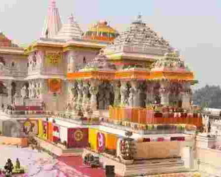 varanasi-to-ayodhya-tour-package-for-a-smooth-travel-experience