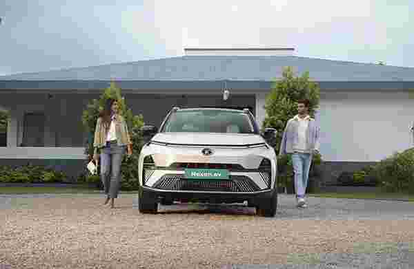 tata-nexon-ev-review-specifications-latest-price-details-big-2