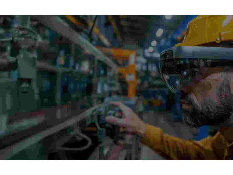enterprise-digital-transformation-software-for-workforce-success-small-0