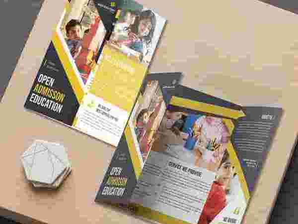 custom-brochures-printing