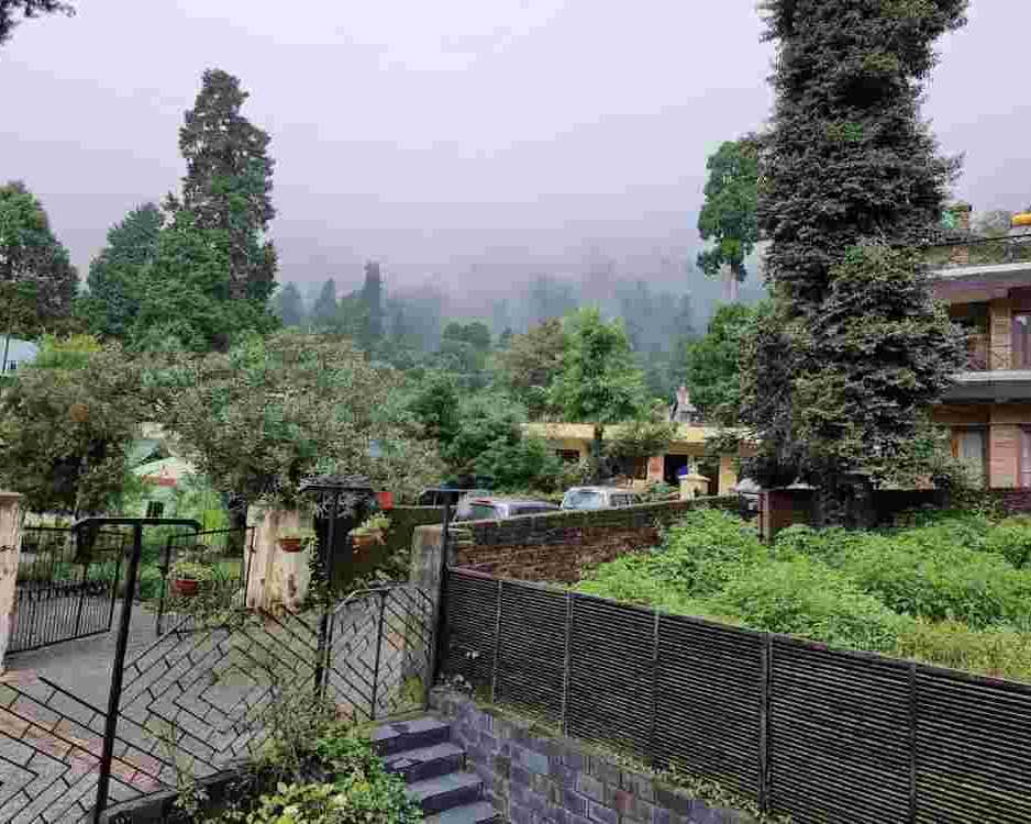 mountain-view-room-in-nainital-for-a-peaceful-hill-stay