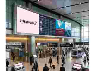 digital-signage-in-transit-and-air-travel-small-0