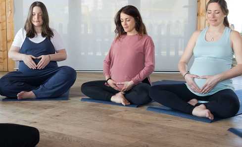 pregnancy-yoga-meditation-classes-in-delhi-ncr-big-1