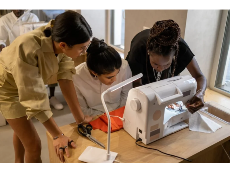 finding-your-perfect-fashion-design-college-small-0
