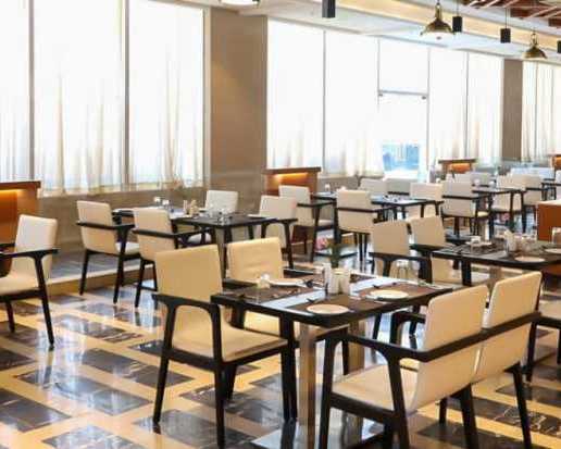 corporate-lunch-venue-with-multi-cuisine-dining-experience