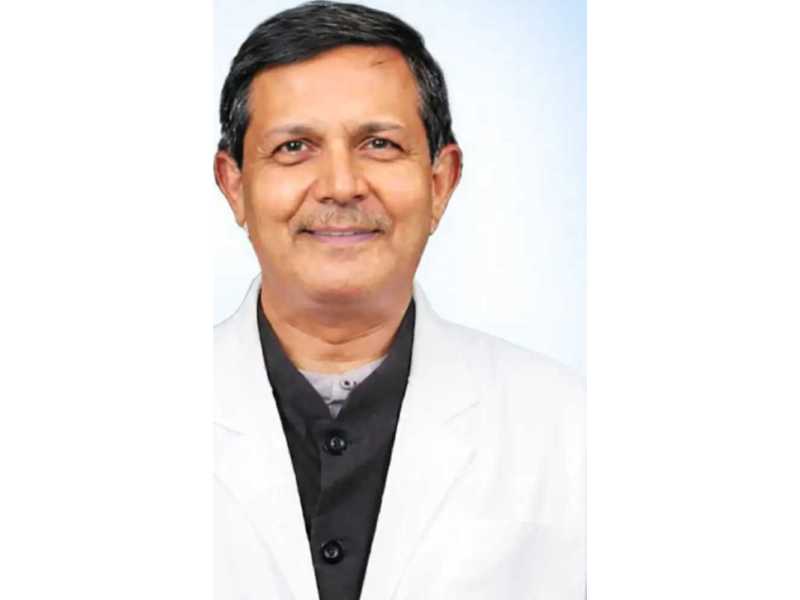 dr-vivek-sharma-leading-neurosurgeon-in-varanasi-small-0