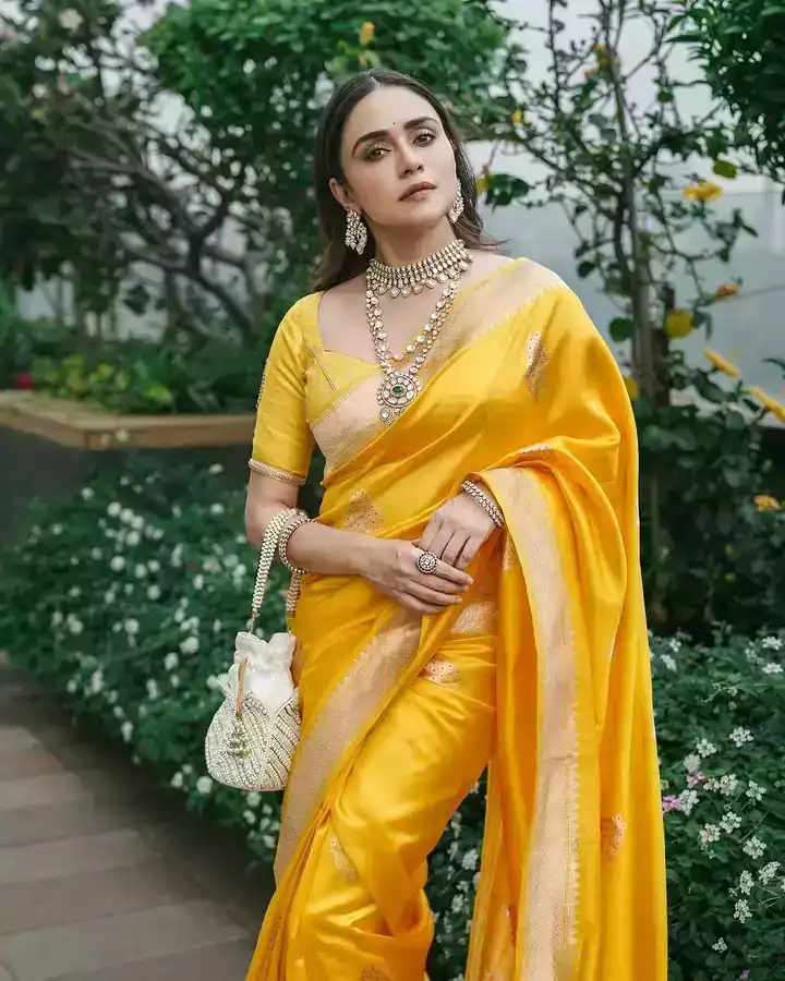 aura-benaras-yellow-handloom-banarasi-sarees-online-big-0