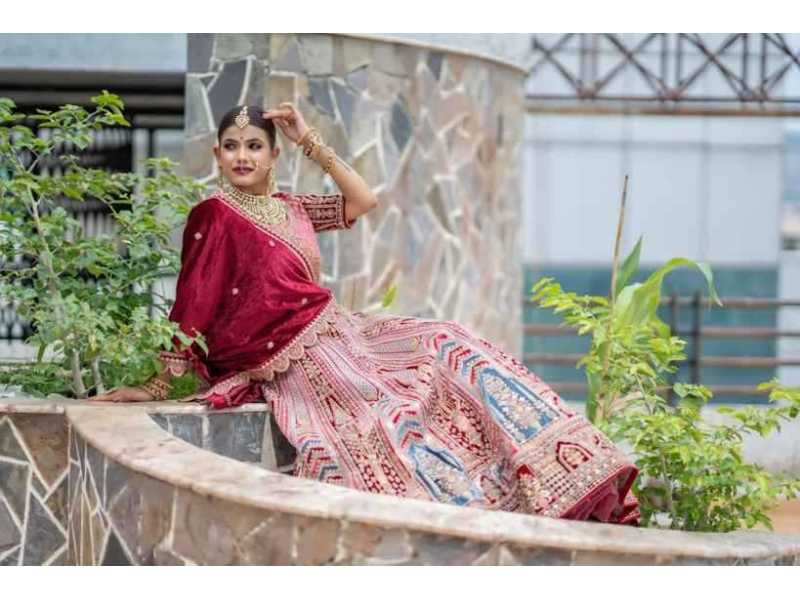 professional-makeup-course-in-jaipur-small-0