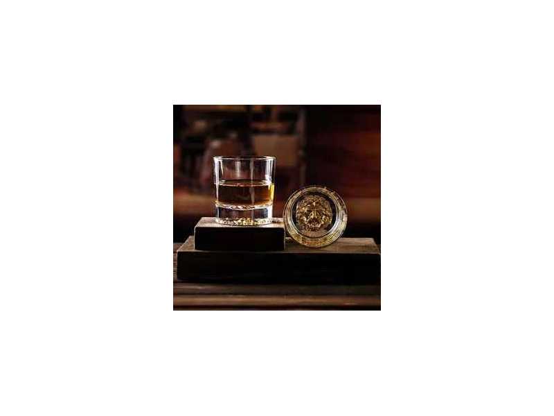 buy-unique-fathers-day-gifts-online-with-premium-style-small-0