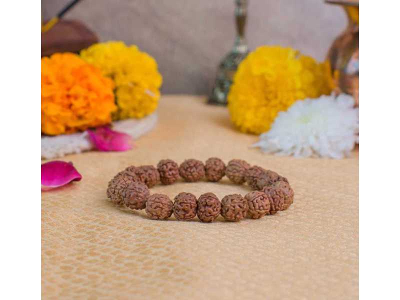 buy-5-mukhi-rudraksha-bracelet-for-spiritual-balance-small-0
