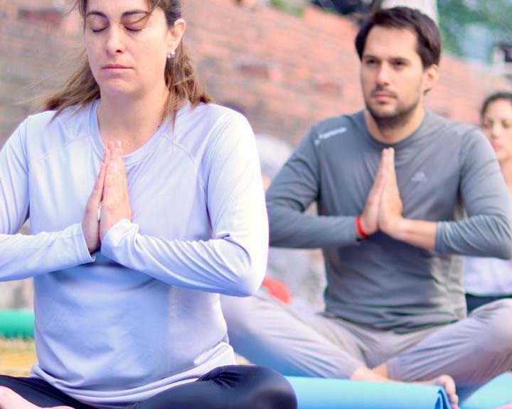 best-yoga-retreat-in-rishikesh-aananda-yog