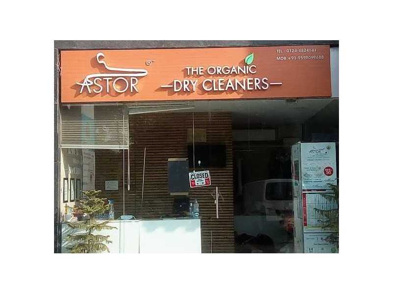 astor-the-organic-drycleaners-small-0
