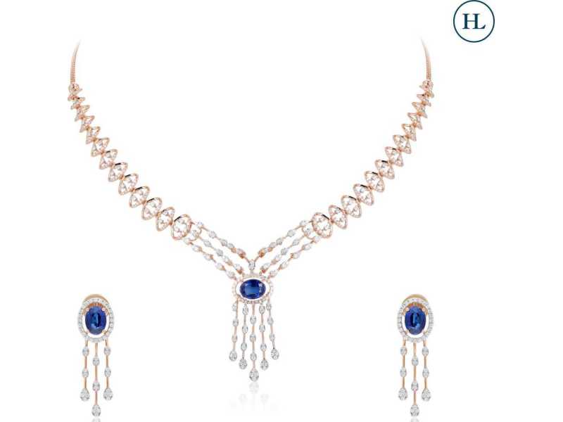 searching-for-the-perfect-diamond-necklace-small-0