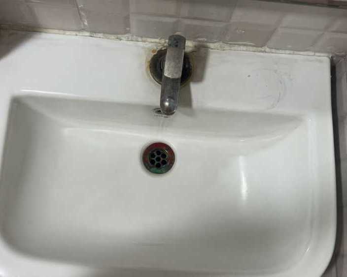 deep-bathroom-cleaning-services-in-ghaziabad-book-today