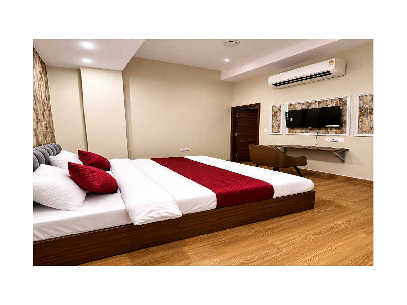 best-hotels-in-pari-chowk-gr-noida-at-great-prices-small-0